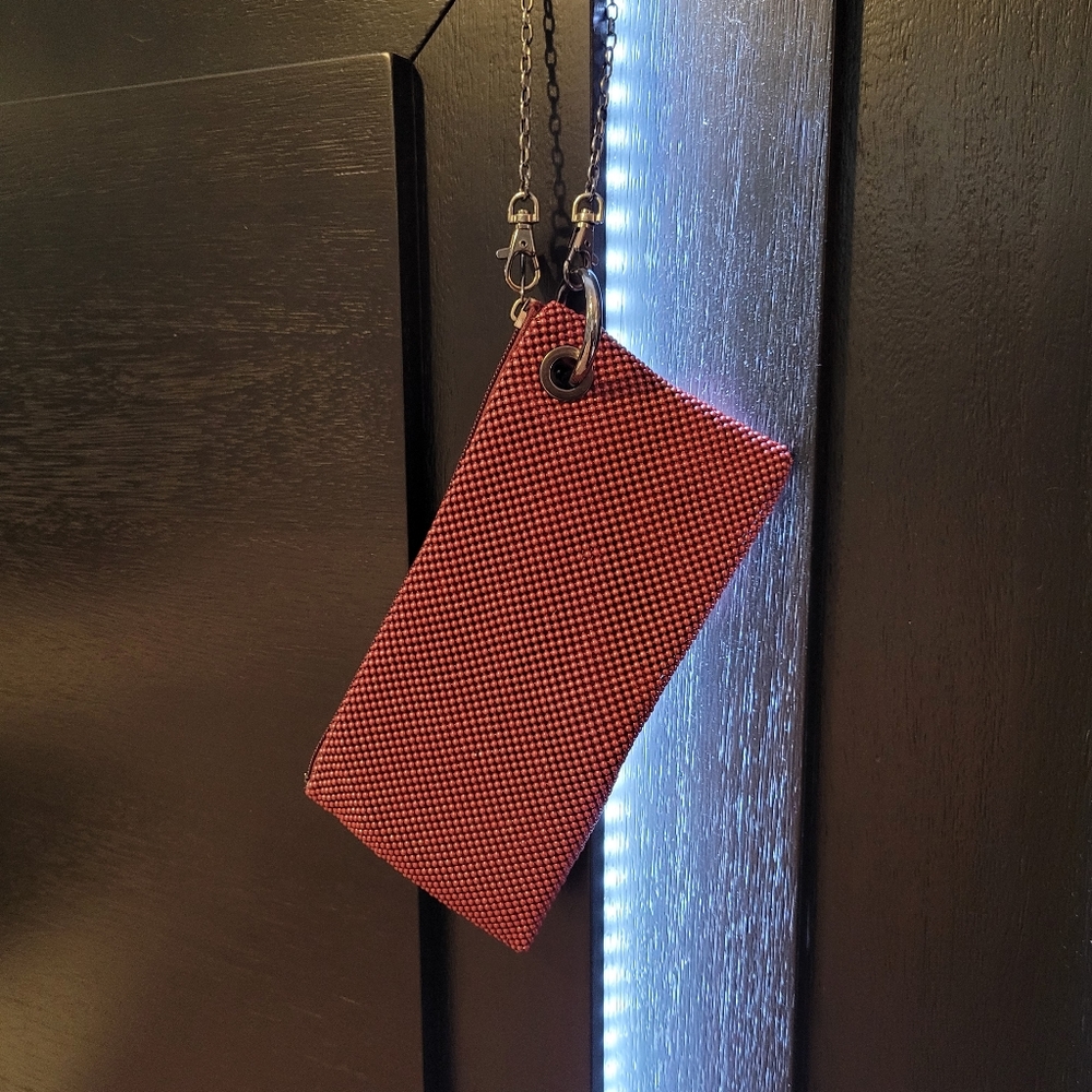 Beaded wristlet